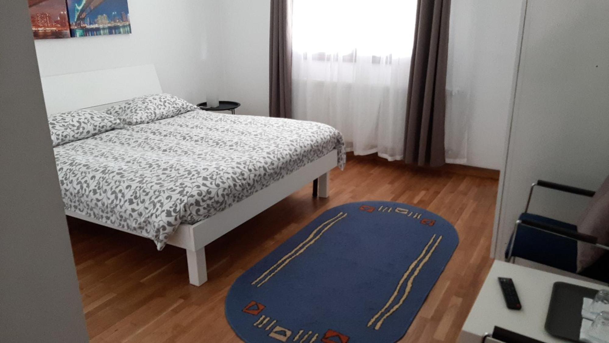 Pensiunea Simona Sîmbăta de Sus Szoba fotó